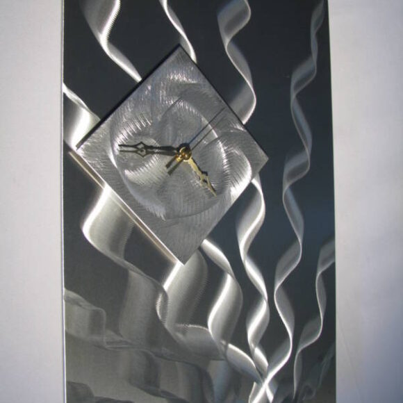 abstract-metal-sculpture-clock-5