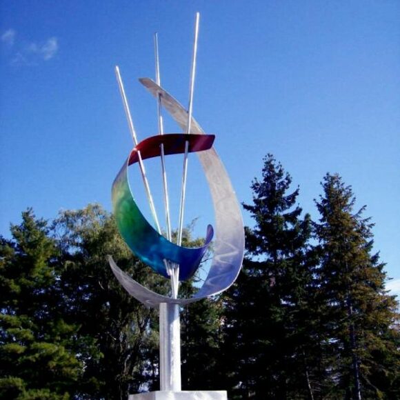 contemporary-metal-lawn-sculpture-4