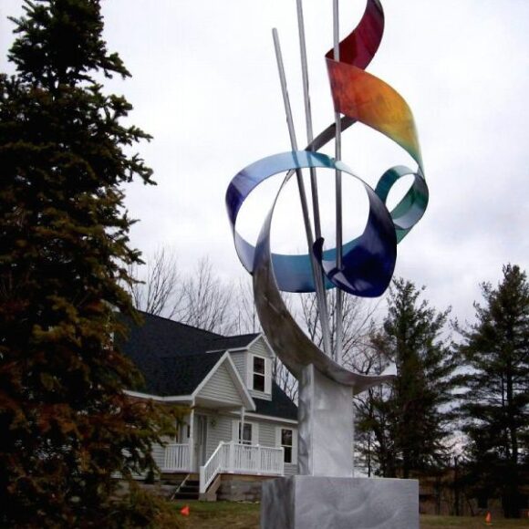 contemporary-rainbow-art-lawn-sculpture-4