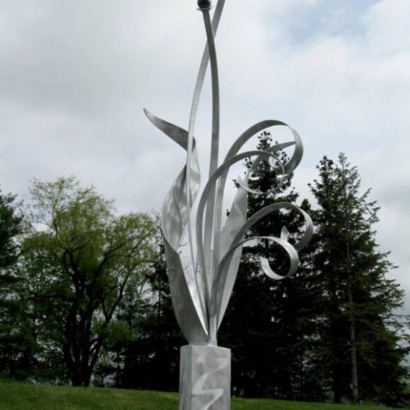 fine-art-metal-lawn-sculpture-4