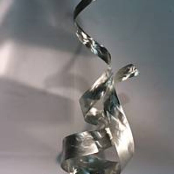 metal-table-sculpture-4