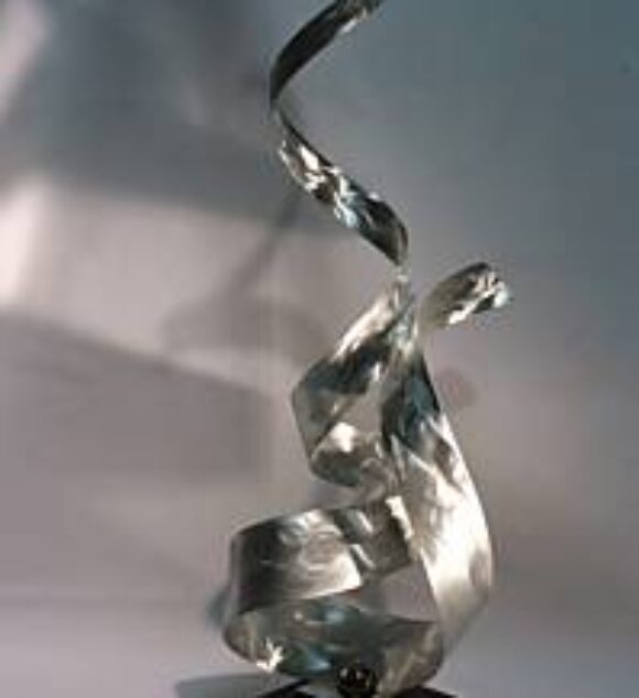 metal-table-sculpture-4