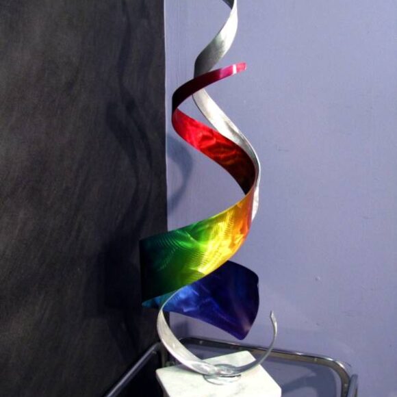 rainbow-metal-sculpture-4