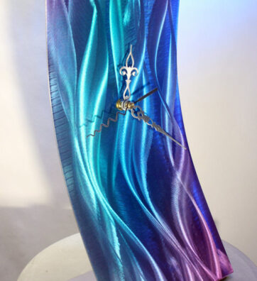 wilmos-kovacs-abstract-painting-on-metal-sculpture-rainbow-art-desk-clock-w958-10